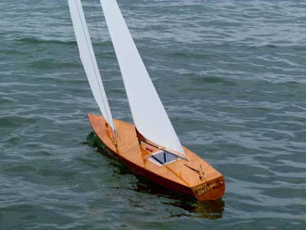 RC Model Sailboat