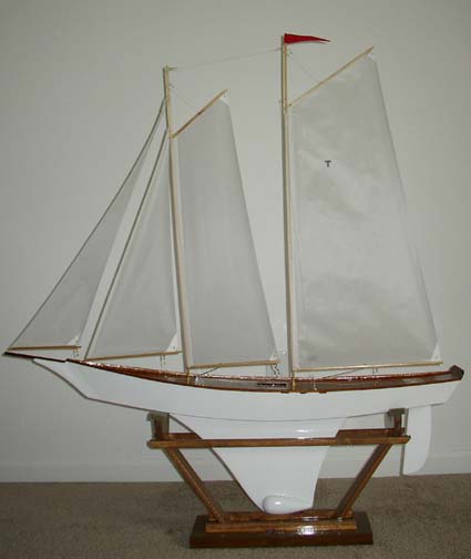 model rc schooner