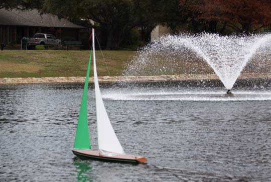 model remote controlled sailboat