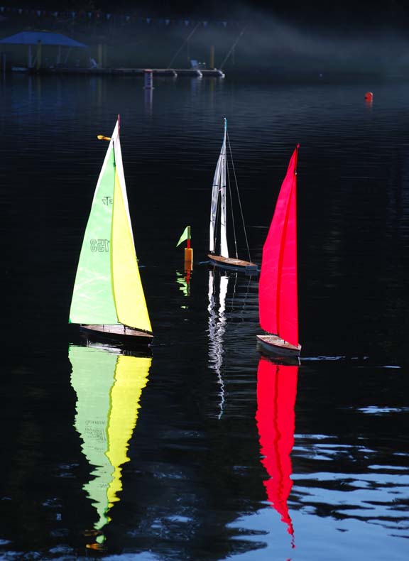 rc model sailing boats race