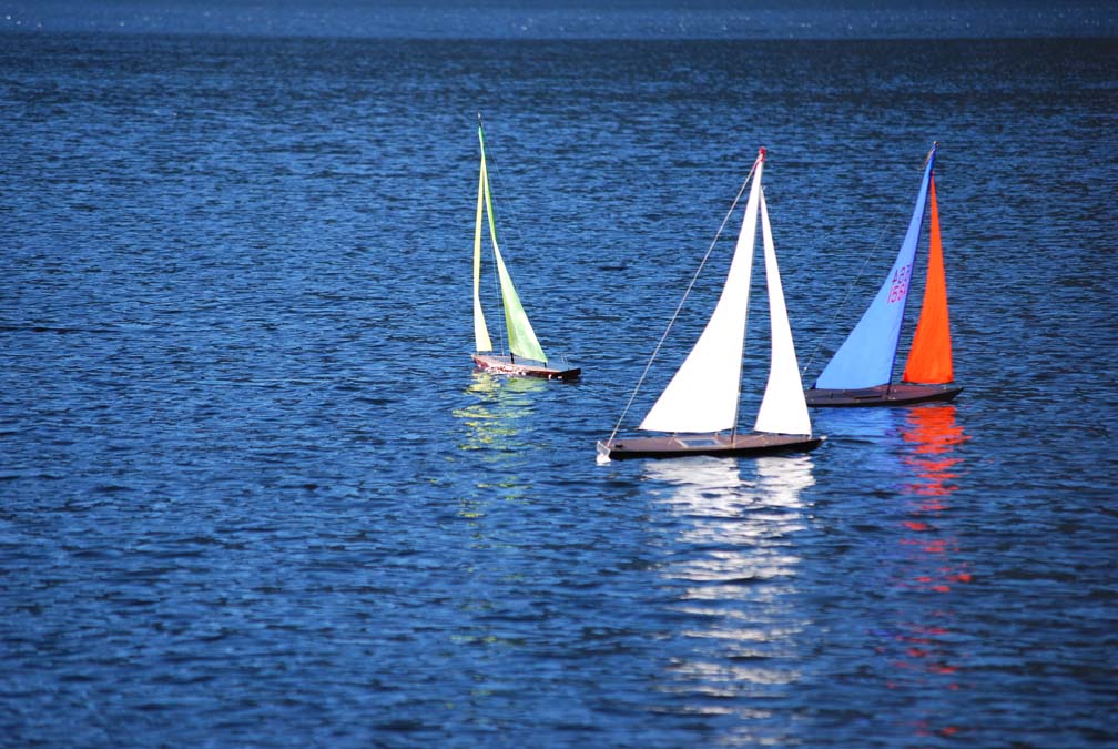 rc sailing boats
