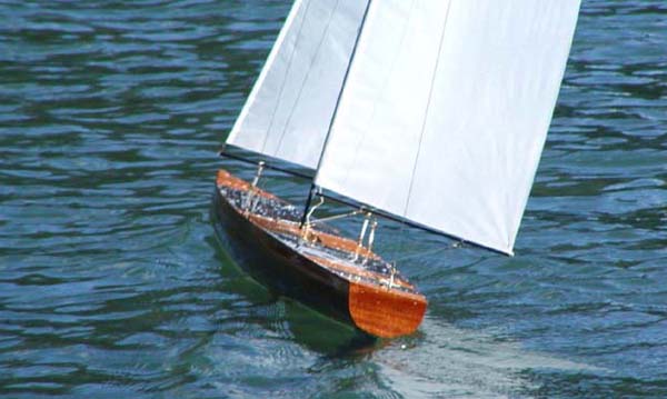 Radio Control Model Sailboats