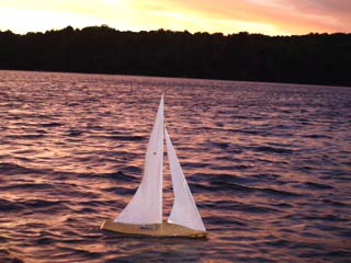rc model sailboat