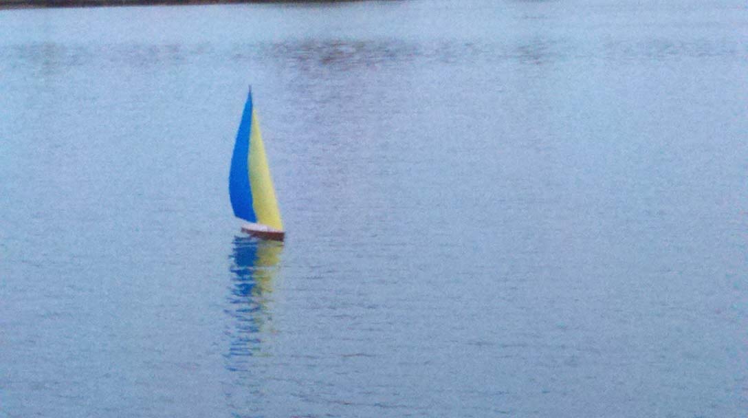 rc model sailboat