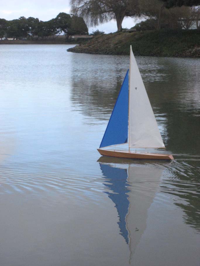 rc model sailboat